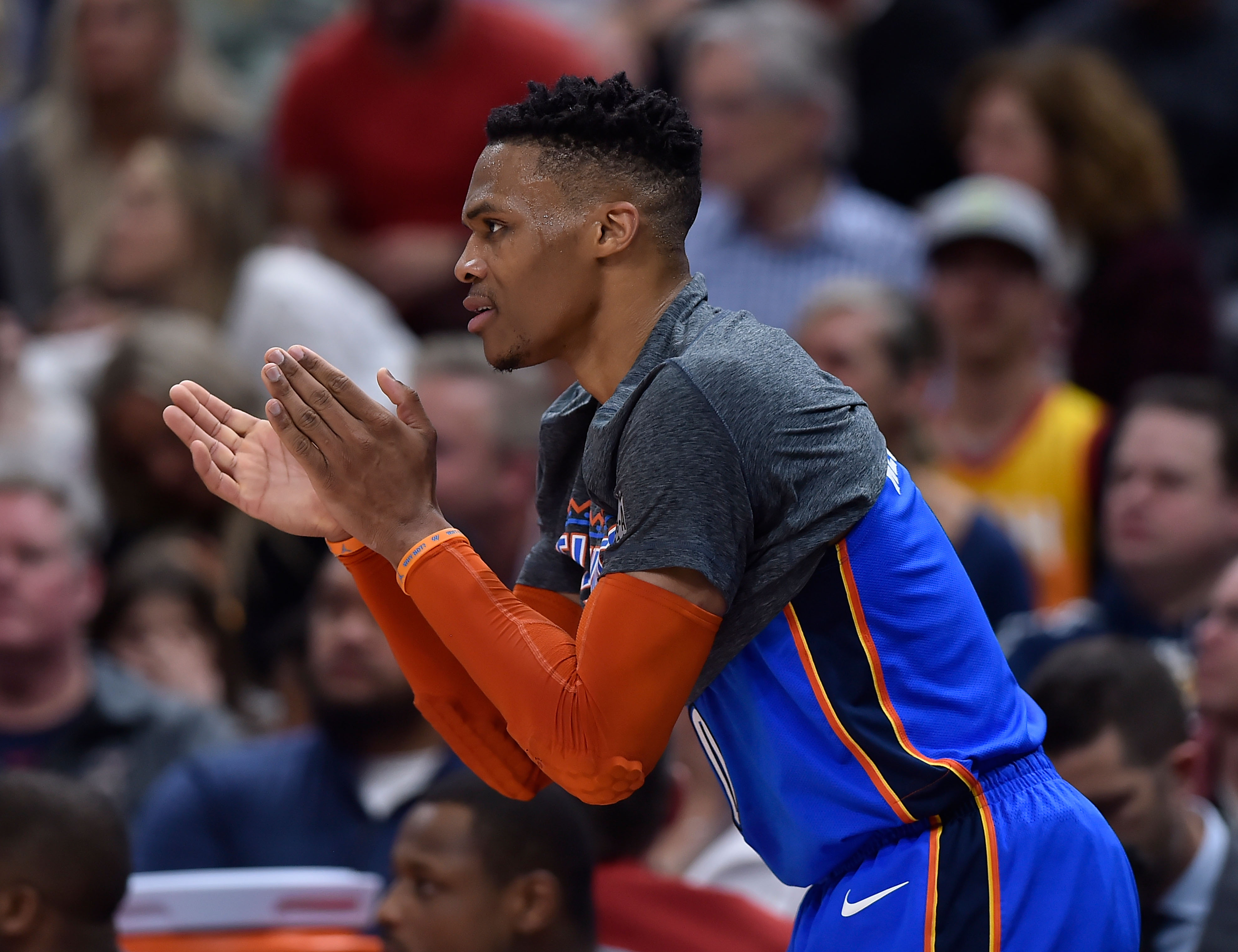 守则显得尤 守则显得尤